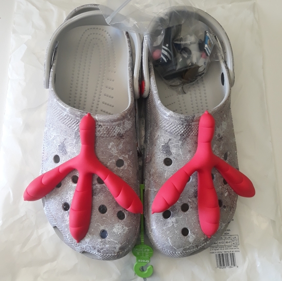(New) Staple Sidewalk Luxe X Crocs (M12) - Picture 2 of 11